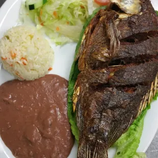 Mojarra frita.