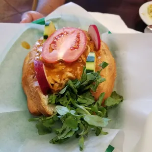 Pan Con Pollo