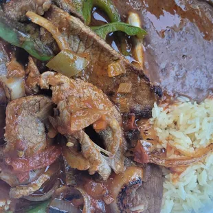Bistec Encebollado
