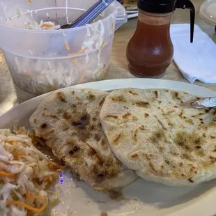 What I ordered. 2 popusas