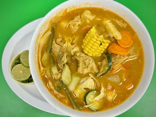 Restaurante Y Pupuseria Mi Lindo San Miguel