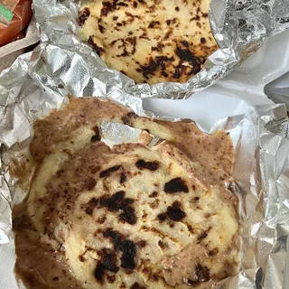 Pupusa de Arina de Maiz