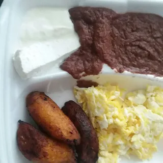 #1. Desayuno Tipico Platanos Fritos & Frijoles Refitos