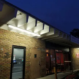 This is the kind of place they describe as unassuming but I'm totally assuming you are going to ignore my advice.