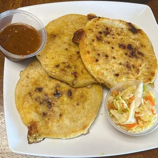 Chicharron Con Queso