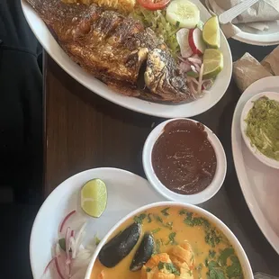 Sopa de mariscos, Pescado frito