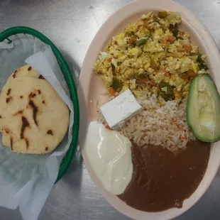 Huevos con jalapeño.!!.