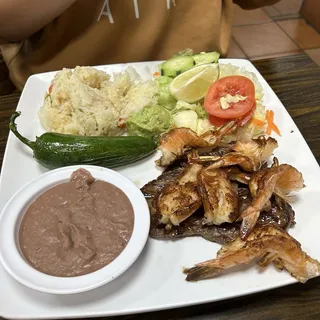 Carne Asada con Camarones