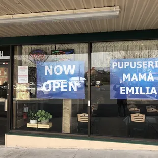 The store front of Mama Emilia's Pupuseria.