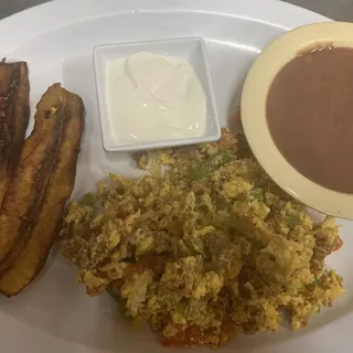 3. Chorizo con Huevos