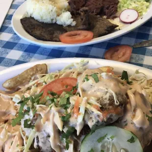 Carne asada and pollo con tajadas