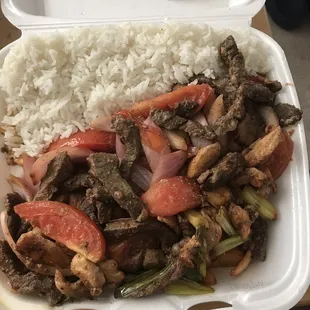 Lomo Saltado Mixto