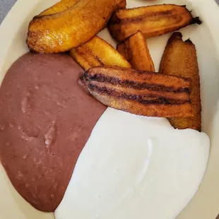 Platanos Fritos Con Todo