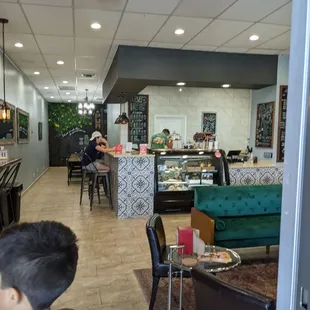 PUR Cafe Juice & Coffee West