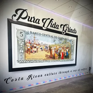 Look at this beautiful mural that captures Costa Rican culture.