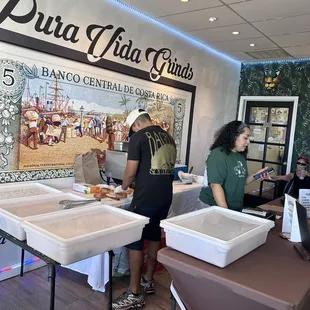 Begolero inside of pura vida