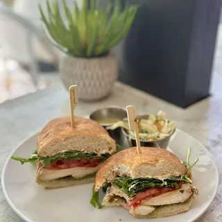 PESTO CHICKEN SANDWICH