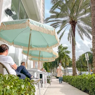 OUTDOOR COVERED SEATING