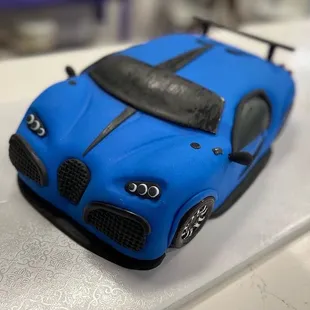 3D Bugatti cake (vanilla bean with lemon curd)