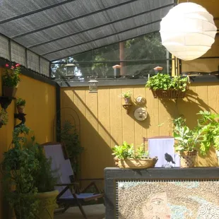 Sip a cool glass of cucumber-lemon water after your treatment, or enjoy a light lunch on our garden patio.