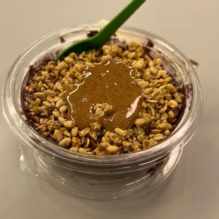 Almond Butter &amp; Hemp Acai Bowl