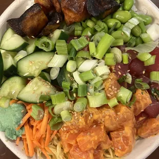 Build your own bowl with Kahuku Tuna and Momo Salmon