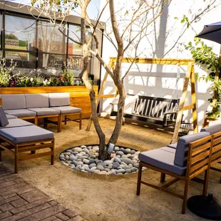 Porch swing? Yes, please.