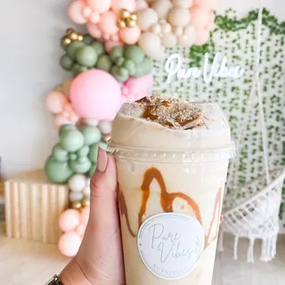 Dulce de Leche Cheesecake Shake