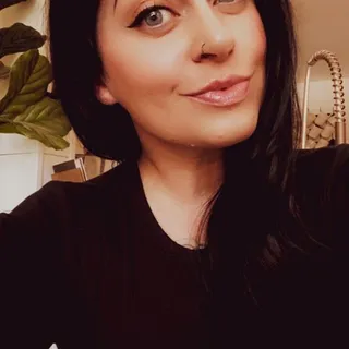 Deidra T.