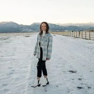 Amber R.