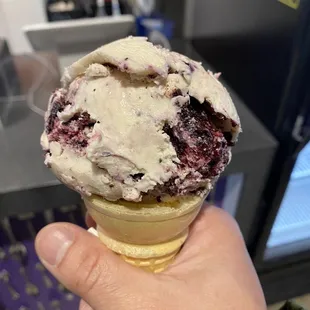 Mountaintop cold brew black berry