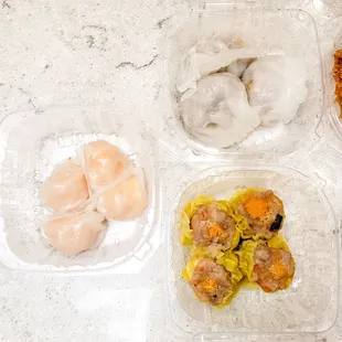 Shrimp dumplings, 4/5; Peanut and pork dumplings, 5/5; Pork and shrimp dumplings, 4/5. IG: @take.a.bite.with.me