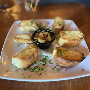 Roasted garlic spread