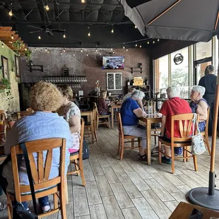Having lunch. Love this place . I do miss the one in Austin Hwy