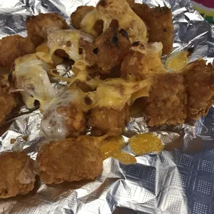 Tots with cheese appetizer