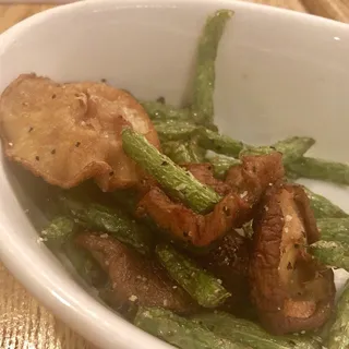 Sauteed Shiitake Mushrooms & Green Beans