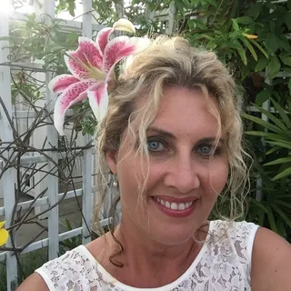 Tonya S.