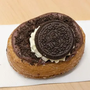 @endoedibles on Instagram 2/12/25
 
 Oreo Layered Donut