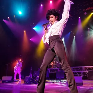 Sexy Prince Incarnated!