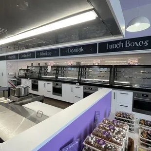 sushi and sashimi, interior