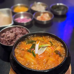 Spicy tofu stew 순두부찌개 and purple rice
