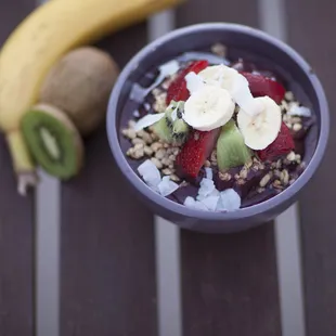 Purple Tree organic Acai bowl