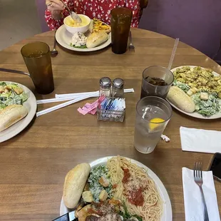 Couple lunch trios, pesto tortellini with chicken on the right, lunch special on the bottom