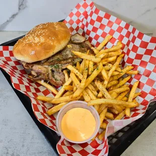 BBQ Chicken Sandwich w/ Fries