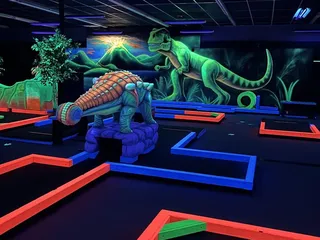 Glow Putt Mini Golf
