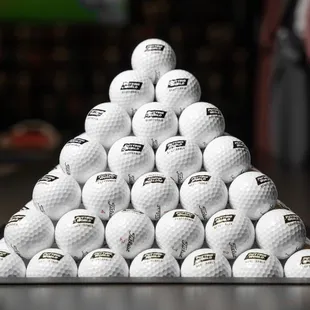 Come to Putting World, where we offer a unique 18-hole indoor putting experience for all skill levels.