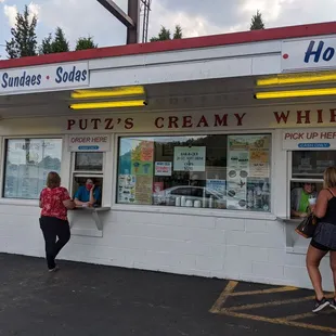 Order on the left, pick up on the right.