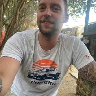 This place is great! Great menu. Then the food stops and the scene gets a bit loko. Some tough guys in there. But overall awesome place.