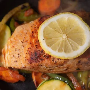 grilled fish, grilled seafood, fish, food, seafood