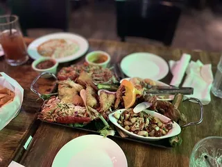 Via Mar Grill & Bar